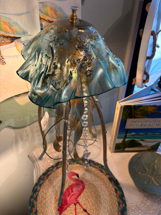 Sculpted Accent Jellyfish Lamp