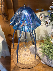 Sculpted Accent Jellyfish Lamp