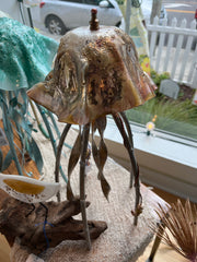 Sculpted Accent Jellyfish Lamp