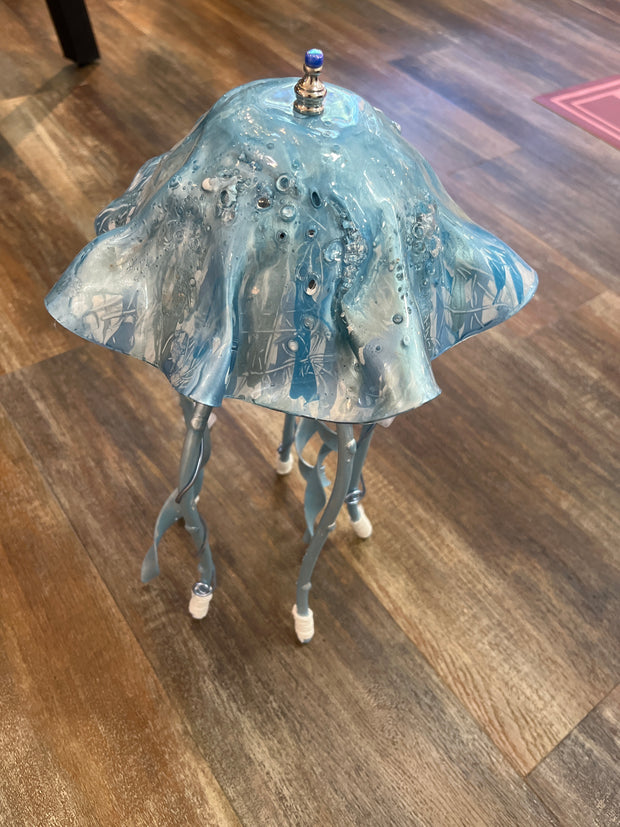 Sculpted Accent Jellyfish Lamp