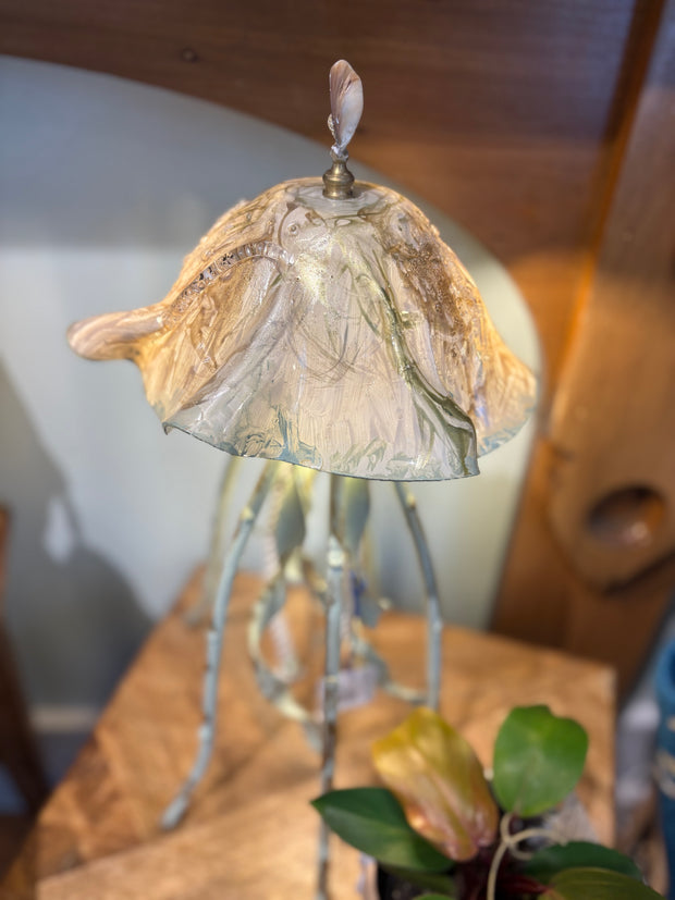 Sculpted Accent Jellyfish Lamp