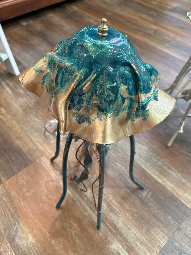 Sculpted Accent Jellyfish Lamp