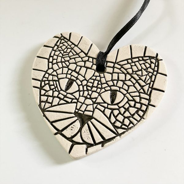 Cat Face Pressed Pottery Ornament