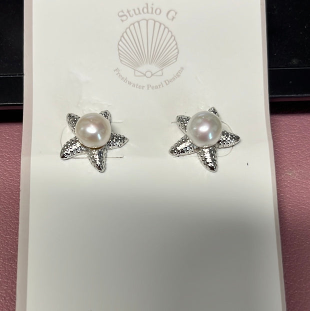 Starfish & Pearl Stud Earrings
