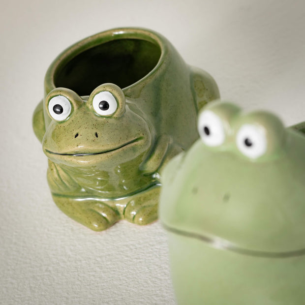 Frog Planters, 2 sizes